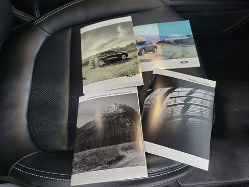 Used 2022 Ford Escape SEL image 28