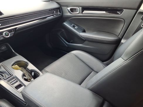 Used 2024 Honda Civic Touring image 19