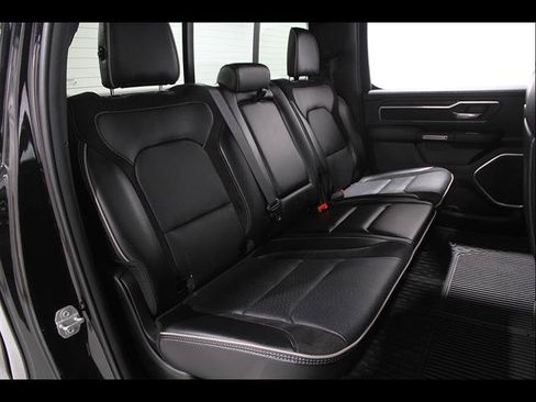 Used 2024 RAM 1500 Laramie AWD/4WD image 19