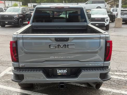 Used 2025 GMC Sierra 2500 Denali Ultimate AWD/4WD image 6