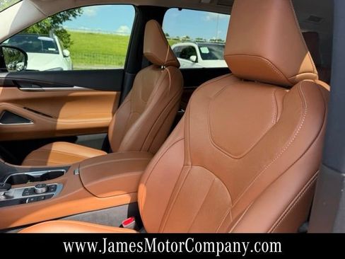 Used 2023 INFINITI QX60 Sensory w/ Vision Package AWD/4WD image 15