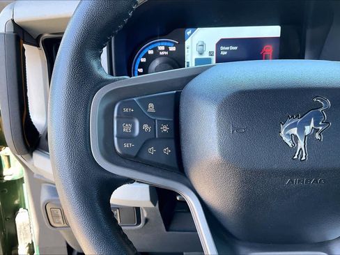 Used 2022 Ford Bronco Badlands image 22