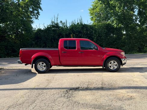 Used 2008 Nissan Frontier SE w/ SE Value Truck Pkg AWD/4WD image 5
