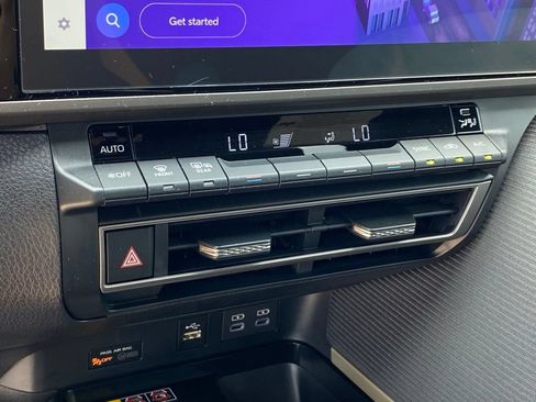 Used 2026 Toyota Camry Hybrid w/ Multimedia Upgrade Package FWD image 18