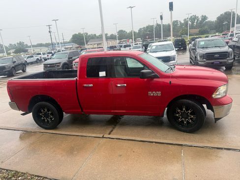 Used 2016 RAM 1500 Classic SLT RWD image 8