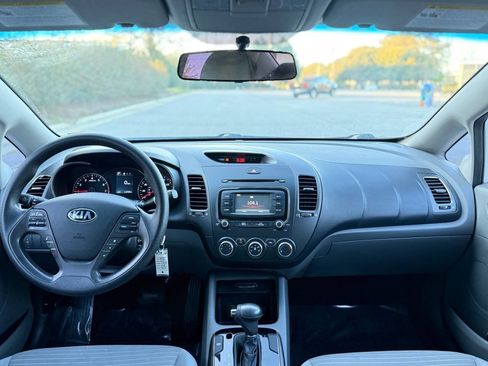 Used 2017 Kia Forte LX w/ LX Popular Package FWD image 28