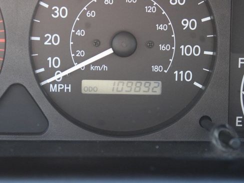 Used 2002 Toyota Corolla LE image 35