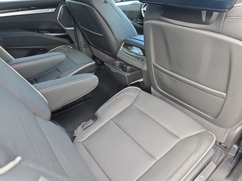Certified 2026 Cadillac Escalade ESV Sport w/ Touring Package AWD/4WD image 11