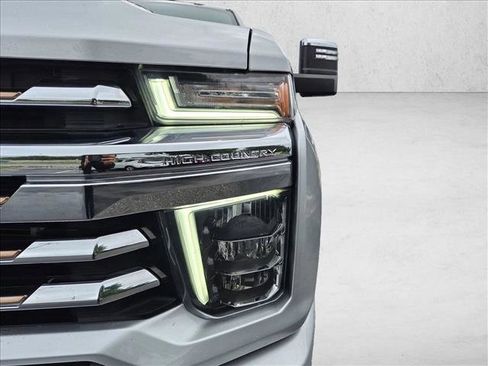 Used 2021 Chevrolet Silverado 2500 High Country w/ Z71 Off-Road Package AWD/4WD image 27