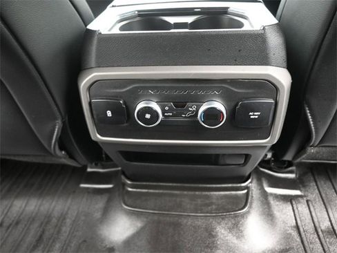 Used 2021 Ford Expedition XLT image 27