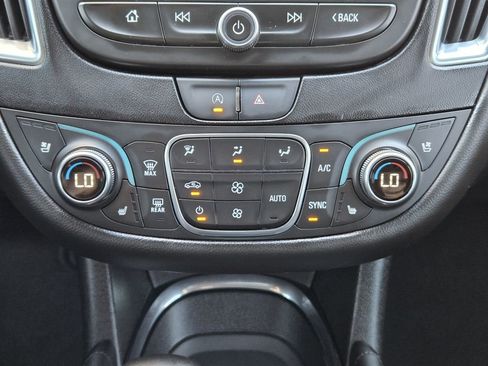 Used 2024 Chevrolet Malibu LT image 17