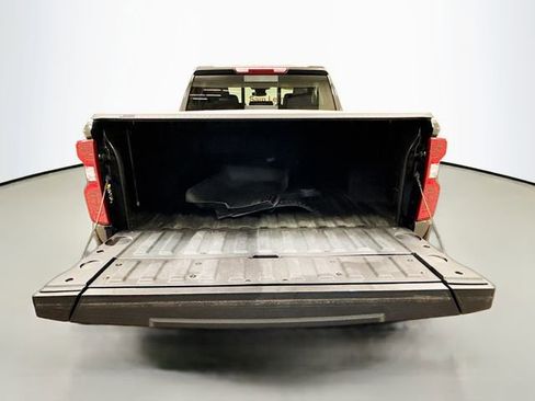 Used 2024 Chevrolet Silverado 1500 LT AWD/4WD image 28