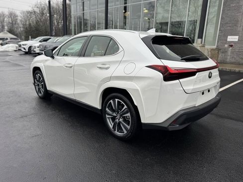 Used 2024 Lexus UX 250h AWD w/ Premium Package image 5