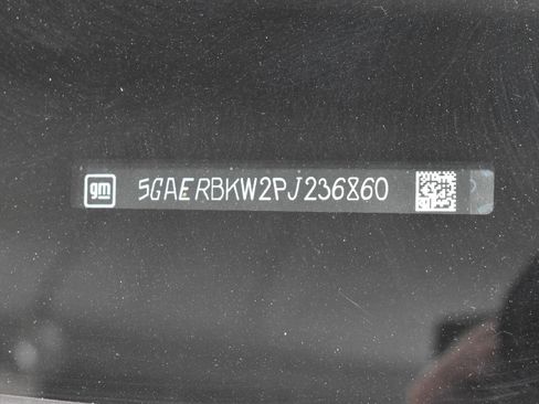 Used 2023 Buick Enclave Essence w/ LPO, Floor Liner Package FWD image 37