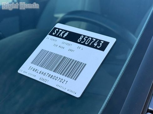 Used 2024 Honda Odyssey EX-L image 32