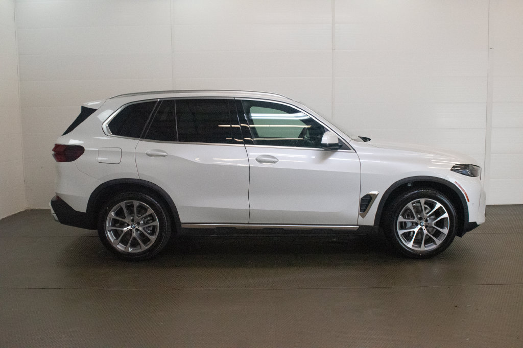 New 2026 BMW X5 xDrive40i AWD/4WD image 3
