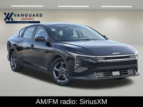 Used 2025 Kia K4 FWD image 1