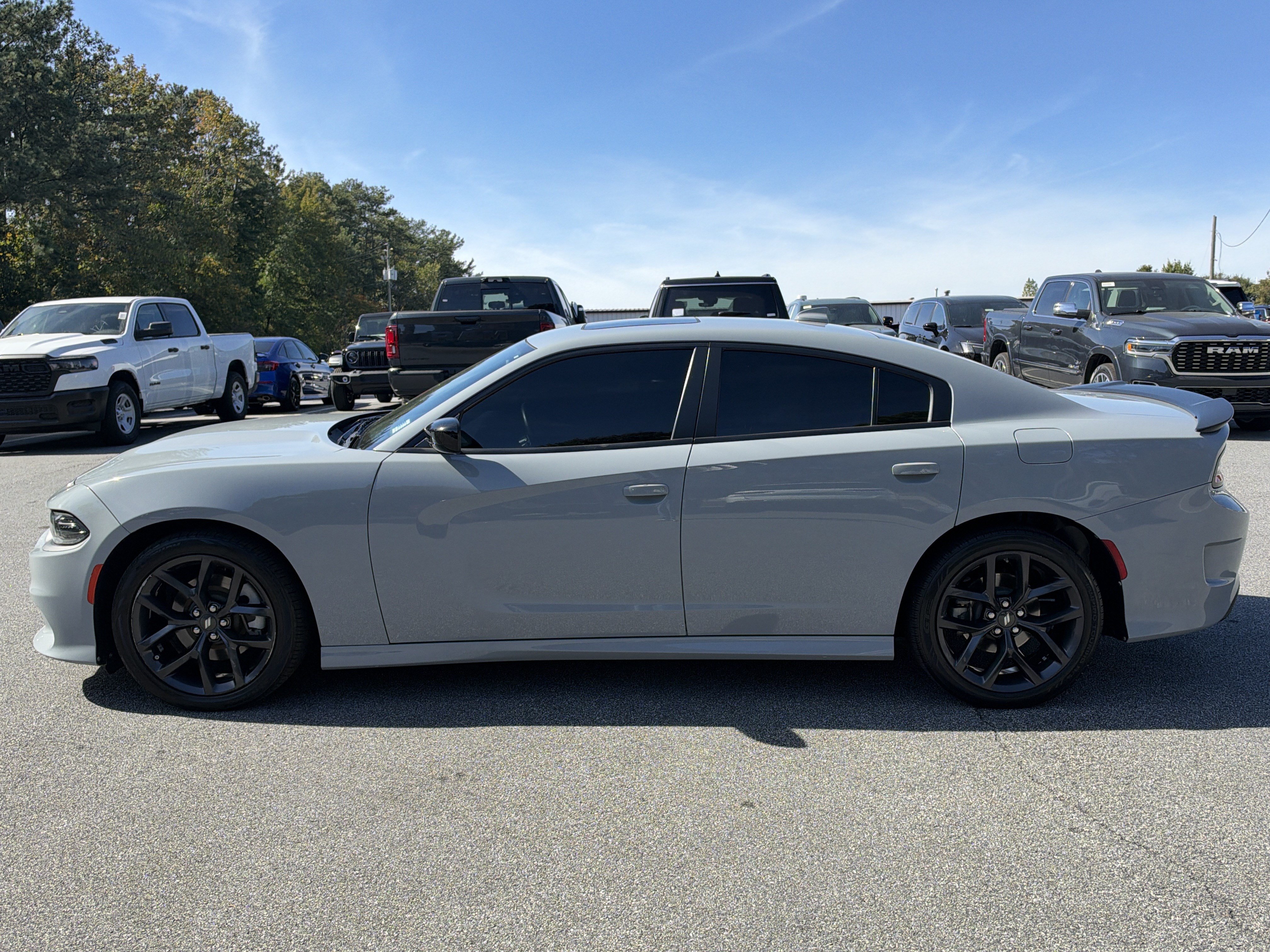 Used 2022 Dodge Charger GT w/ Plus Group RWD image 4