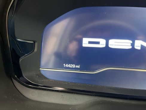 Used 2023 GMC Yukon Denali AWD/4WD image 12