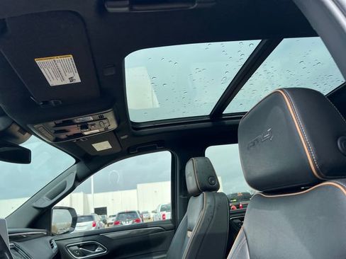 Used 2023 GMC Yukon XL AT4 w/ Technology Package image 15