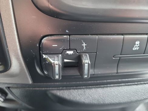 Used 2017 RAM 2500 Tradesman w/ Popular Equipment Group image 33