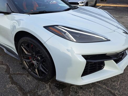 Used 2023 Chevrolet Corvette Z06 image 16