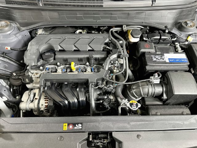 Used 2024 Hyundai Venue Limited FWD image 23