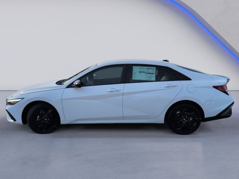 New 2026 Hyundai Elantra Sport FWD image 10