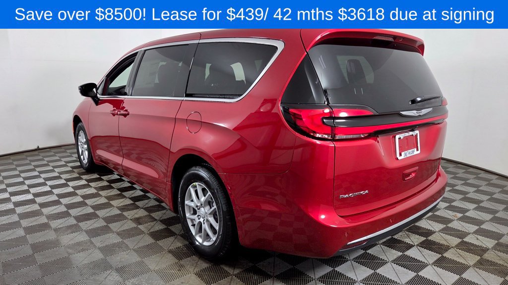 New 2026 Chrysler Pacifica Select FWD image 5