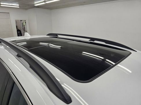 Used 2022 GMC Terrain SLE w/ Driver Convenience Package FWD image 20