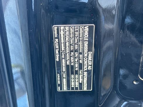 Used 2017 Mercedes-Benz E 300 image 23