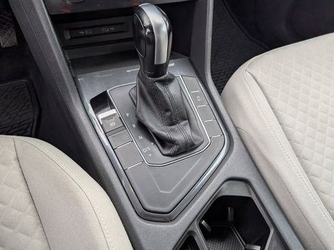 Used 2021 Volkswagen Tiguan S image 17