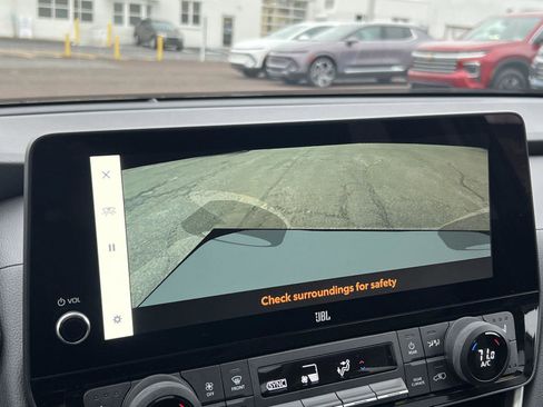 Used 2025 Toyota Grand Highlander Hybrid Nightshade Edition image 23