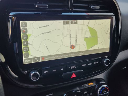 Used 2023 Kia Soul S image 19