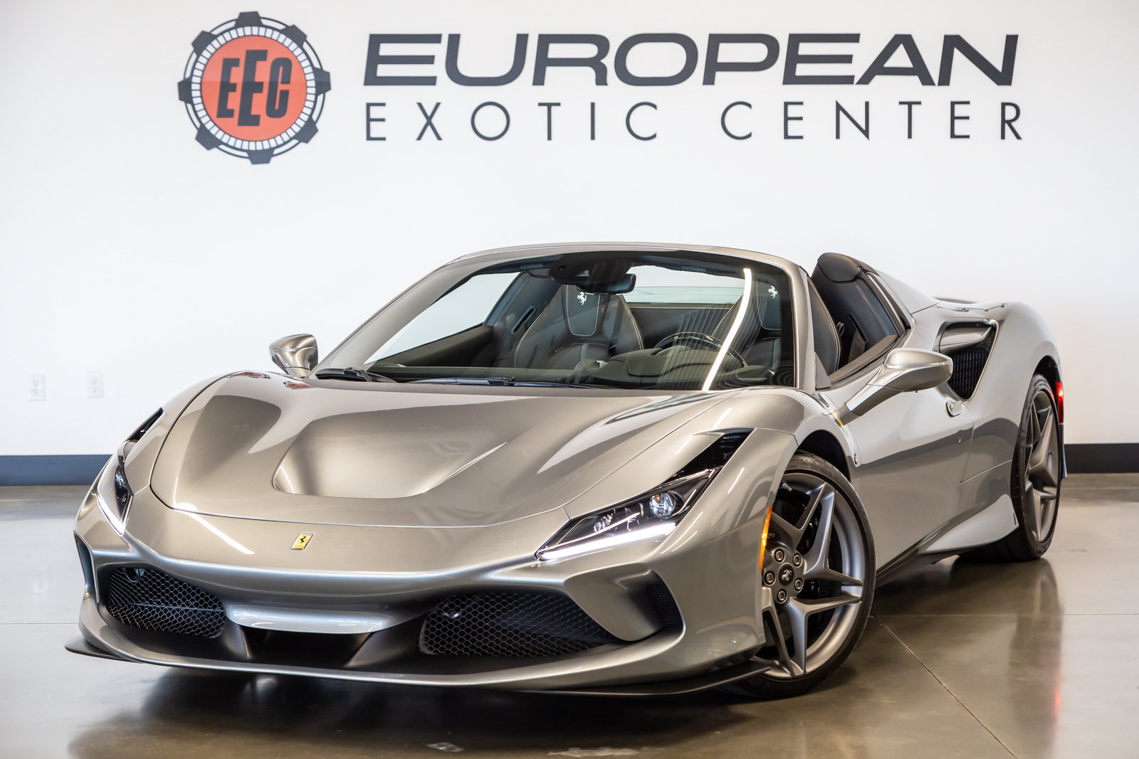 Used 2021 Ferrari F8 Tributo RWD image 6