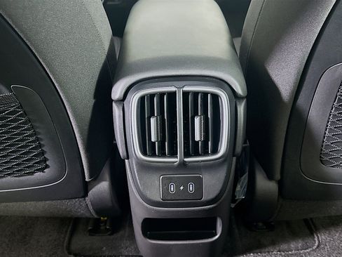 Used 2024 Hyundai Ioniq 6 SE RWD image 28