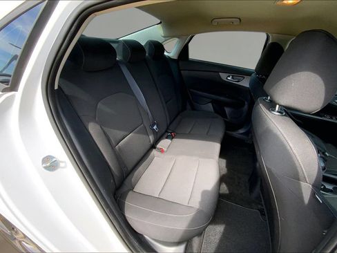 Used 2021 Kia Forte LXS FWD image 25