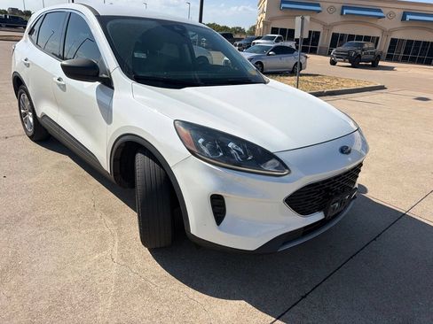 Used 2022 Ford Escape SE w/ Convenience Package FWD image 18