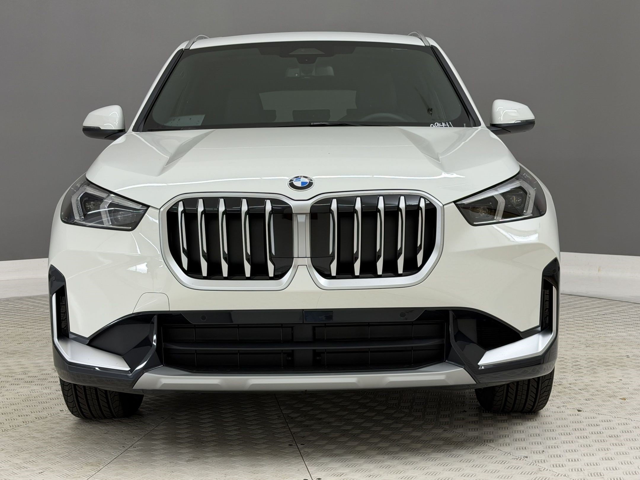 New 2027 BMW X1 xDrive28i AWD/4WD image 6