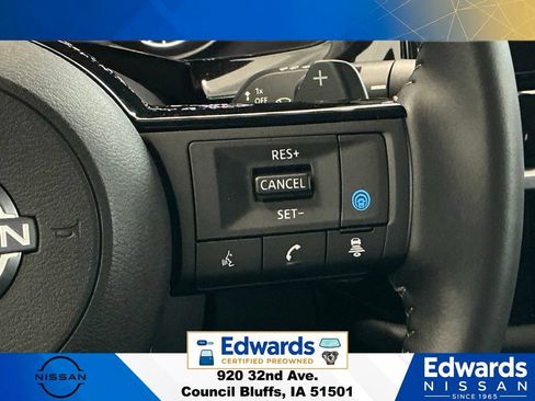 Used 2025 Nissan Pathfinder SL w/ Cargo Package AWD/4WD image 28