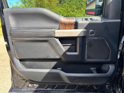 Used 2019 Ford F150 Lariat w/ Trailer Tow Package AWD/4WD image 22