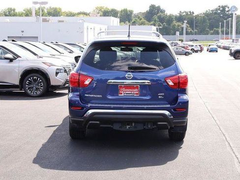 Used 2017 Nissan Pathfinder SL w/ SL Premium Package AWD/4WD image 6