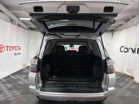 Used 2019 Toyota 4Runner TRD Off-Road Premium AWD/4WD image 17