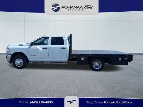 Used 2020 RAM 3500 Tradesman w/ Chrome Appearance Group AWD/4WD image 8