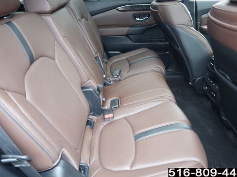 Used 2023 Honda Pilot Elite image 33