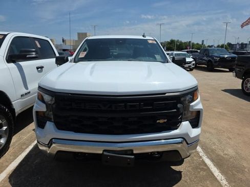 Used 2023 Chevrolet Silverado 1500 W/T w/ Trailering Package AWD/4WD image 8