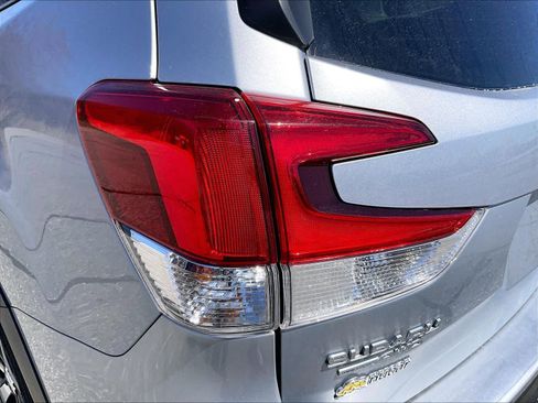 Used 2023 Subaru Forester Premium AWD/4WD image 32