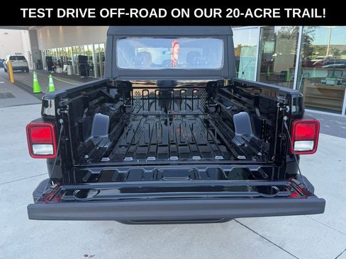 New 2026 Jeep Gladiator Sport image 37