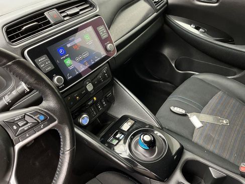 Used 2022 Nissan Leaf SV Plus FWD image 17