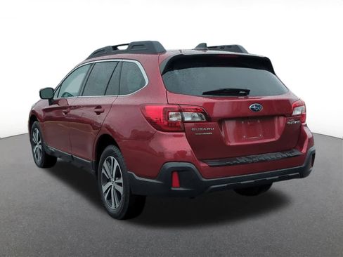 Used 2018 Subaru Outback 2.5i Limited image 4